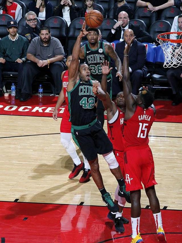 英雄联盟-关于法兰克福发布备战花絮；窗口期篮板制胜；全明星赛任务艰巨；心理建设被强调的信息